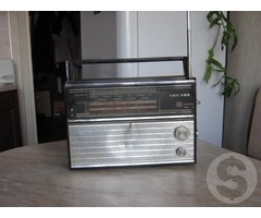 Продам радиоприемник VEF-202