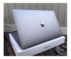 Продам ноутбук apple macbook pro 15.4
