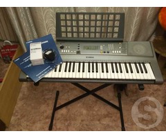 Продам синтезатор Yamaha PSR-R300